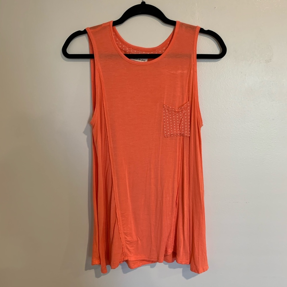 🔴➡️ 4/$10!!!!!⬅️🔴 
coral tank with Polk a dot pocket
